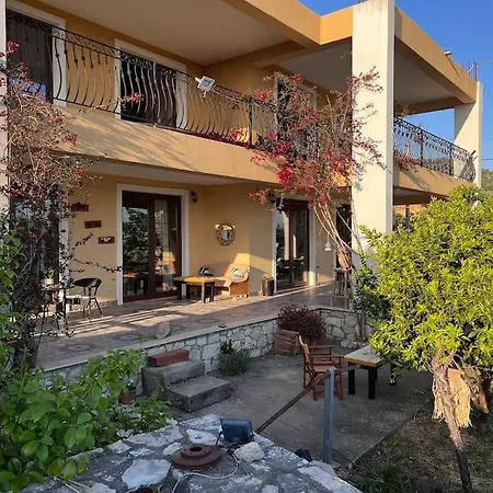 Color - South Paradise 5 Apartment